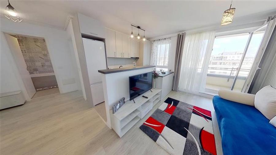 Apartament cu 2 camere decomandat, mobilat în Tractorul