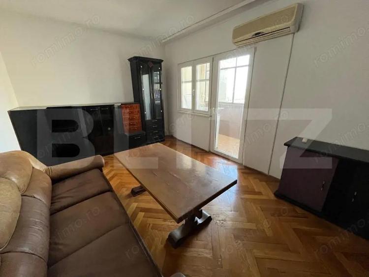 Apartament cu 3 camere decomandat în Dacia