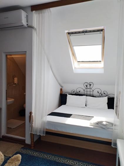 Hotel/Pensiune, de 18 mp, în 23 August