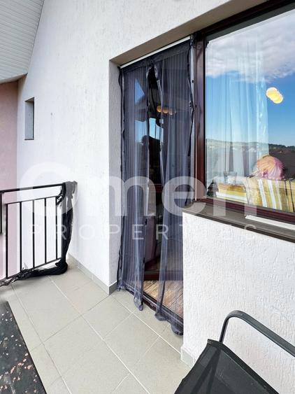 Apartament cu 3 camere decomandat, mobilat în Exterior Est
