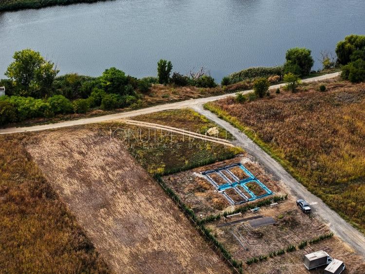 Teren Construcții intravilan de 1200 mp, în Balotești