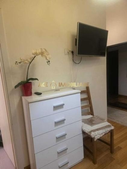 Apartament cu 2 camere semidecomandat, mobilat în Fundeni