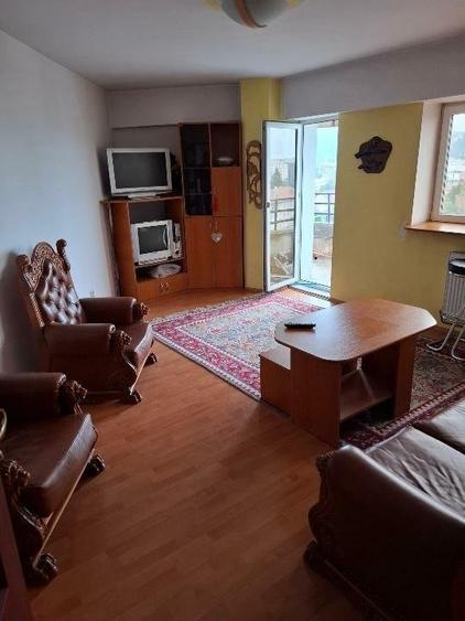 Apartament cu 2 camere decomandat în Centrul Civic