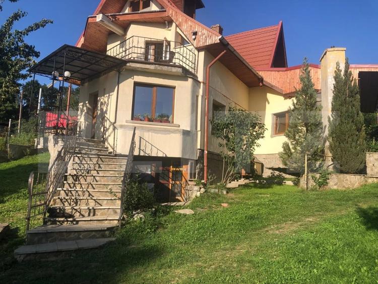 Casă individuală cu 4 camere cu Canalizare în Tărlungeni
