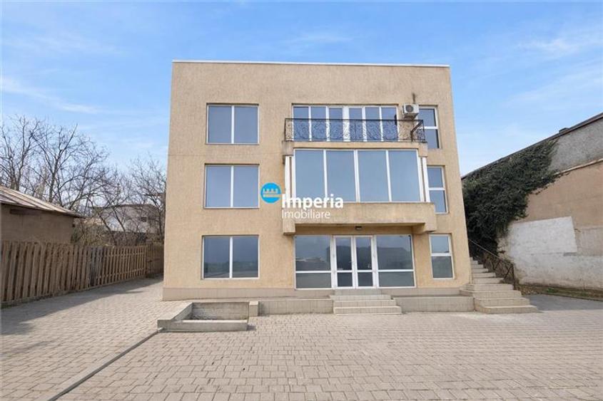 Spațiu comercial, de 345 mp, în Tătărași