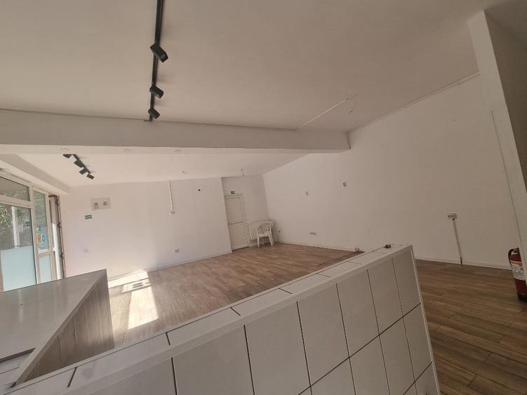 Casă cu 2 camere cu Teren 120 Mp în Central