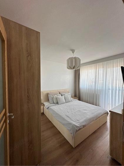 Apartament cu 3 camere decomandat în Dacia