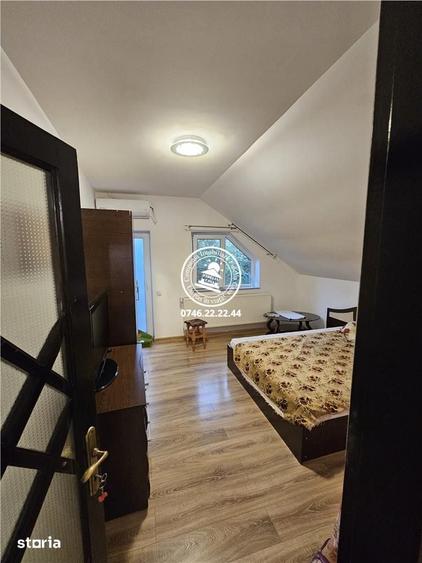 Casă cu 6 camere cu Teren 900 Mp în Aroneanu