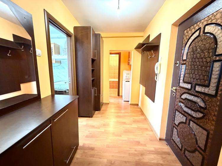 Apartament cu 2 camere decomandat în Mioriței