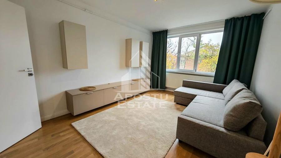 Apartament cu 3 camere decomandat în Tipografilor