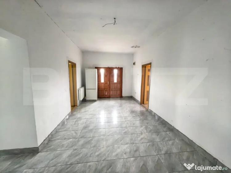 Casă cu 4 camere cu Teren 1240 Mp în Țibana