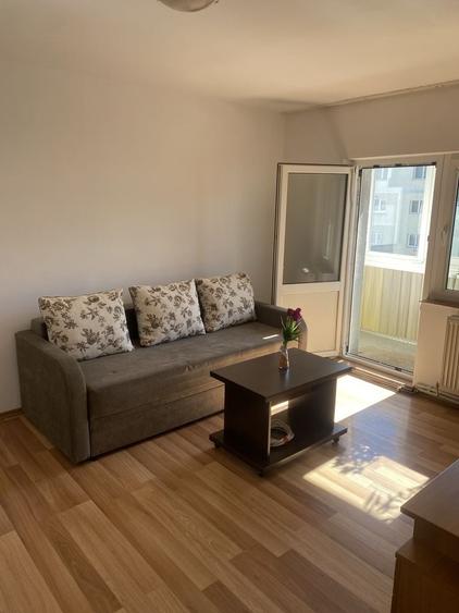 Apartament de vanzare - 3