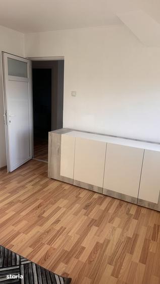 Apartament cu 2 camere în Tractorul