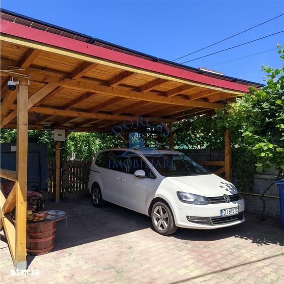 Casă cu 9 camere cu Teren 741 Mp în Central
