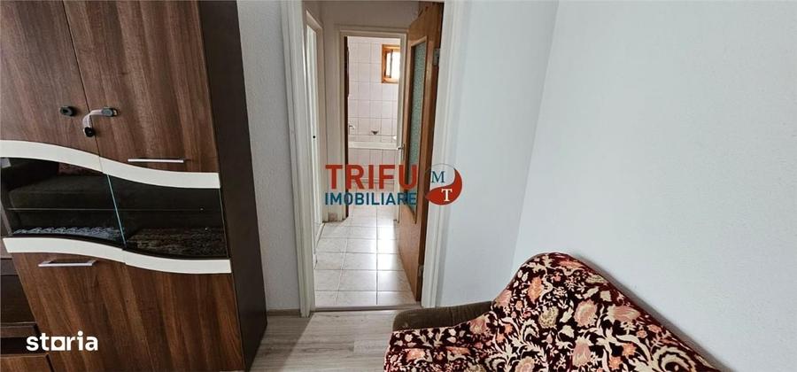 Apartament cu 2 camere semidecomandat în Cetate