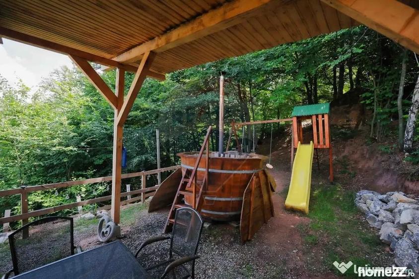 Casă cu 4 camere cu Teren 1003 Mp în Damiș