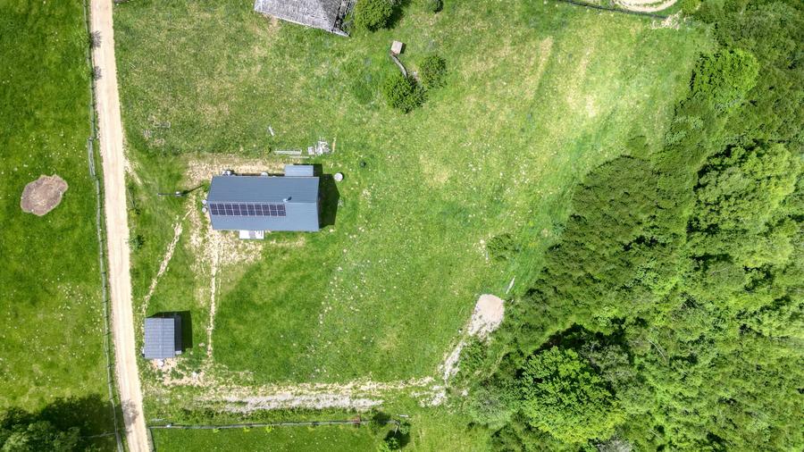 Teren Construcții intravilan de 1400 mp, în Moieciu