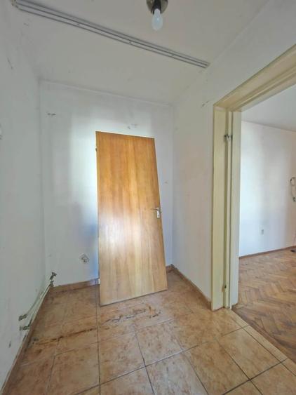 Apartament cu 2 camere semidecomandat în Trivale