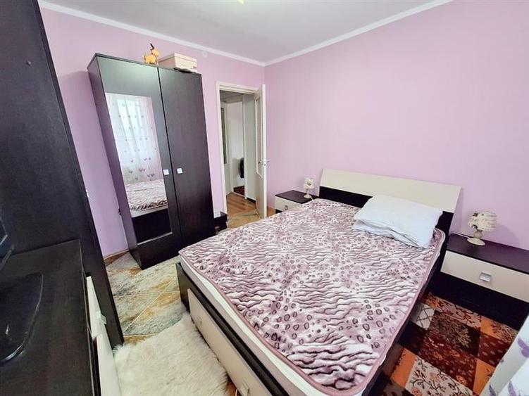 Apartament cu 2 camere semidecomandat în Narcisa