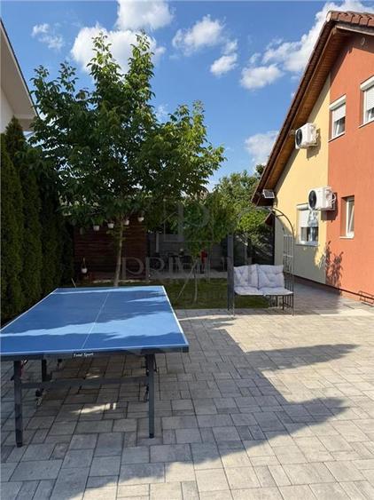 Duplex cu 4 camere cu Canalizare în Moșnița Nouă