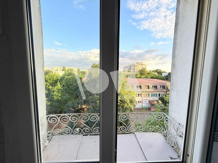Apartament cu 3 camere decomandat în Valea Ialomiței