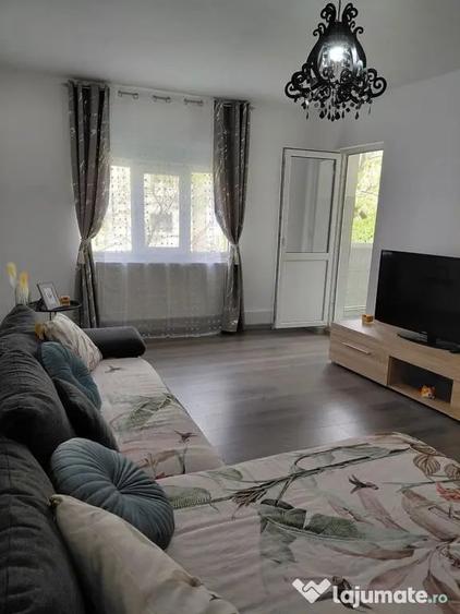 Apartament cu 2 camere decomandat în Mazepa 2