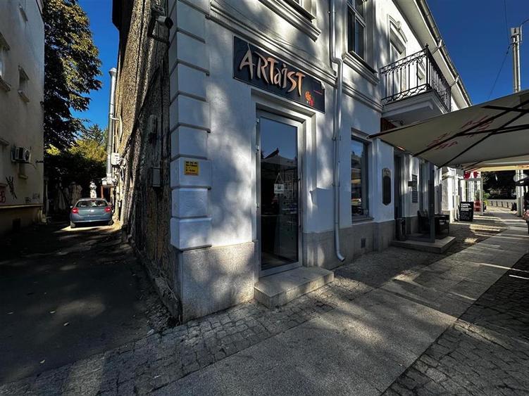 Spațiu comercial, de 21 mp, în Central