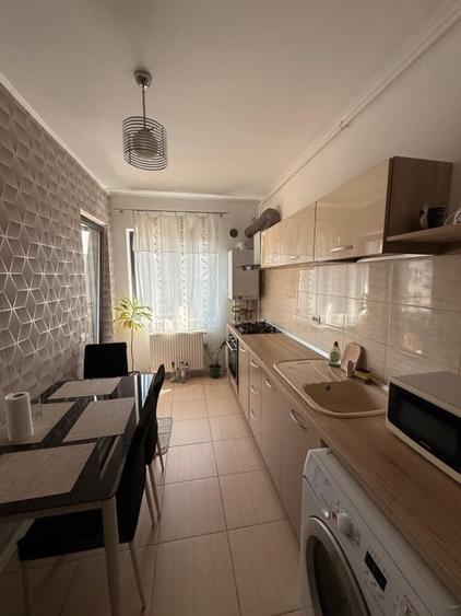Apartament cu 2 camere decomandat, mobilat în Grozăvești