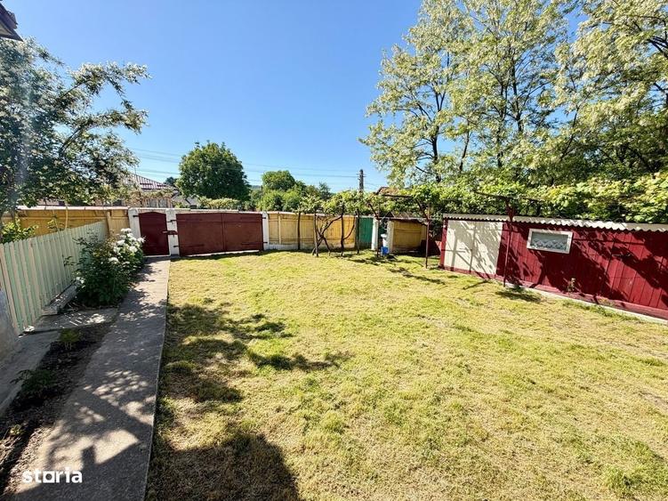 Casă cu 3 camere cu Teren 1700 Mp în Negri