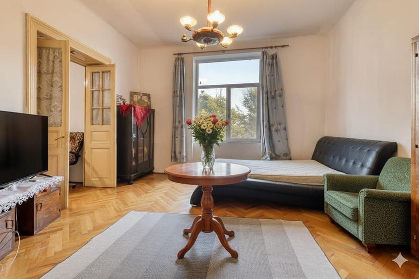 Apartament cu 2 camere semidecomandat în Coșbuc