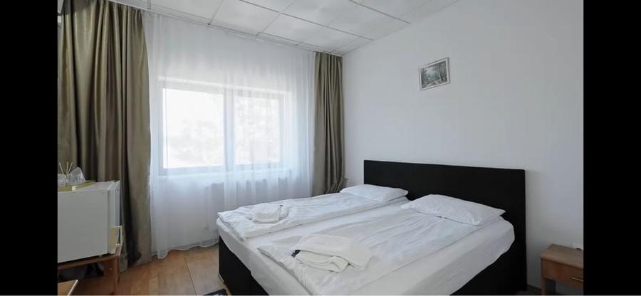 Spațiu comercial, de 1,240 mp, în Borș