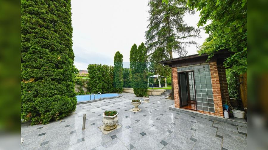 Casă cu 4 camere cu Teren 1000 Mp în Dâmbul Rotund