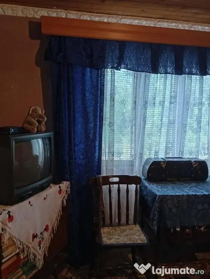 Casă cu 4 camere cu Teren 1900 Mp în Central
