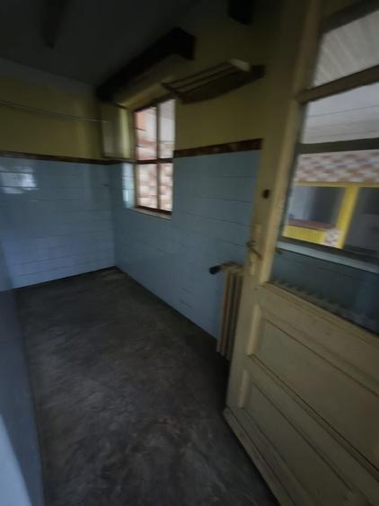 Casă individuală cu 3 camere cu Canalizare în Cotroceni