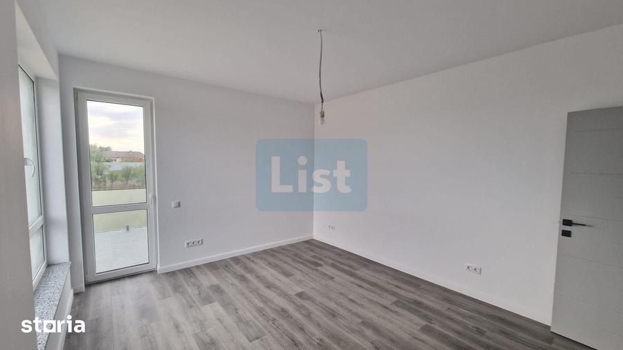 Casă cu 4 camere cu Teren 412 Mp în Recea