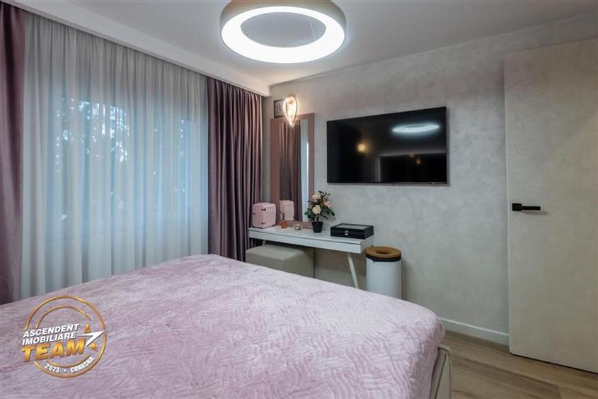 Apartament cu 2 camere decomandat în Central