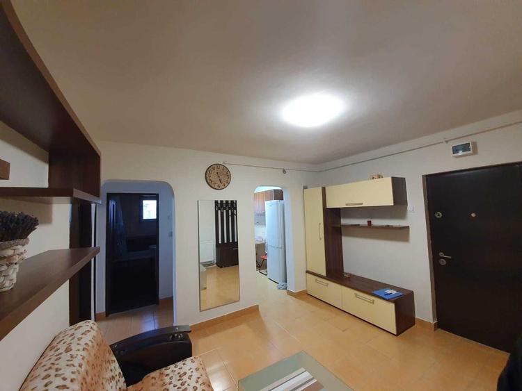 Apartament cu 2 camere decomandat în Grigorescu
