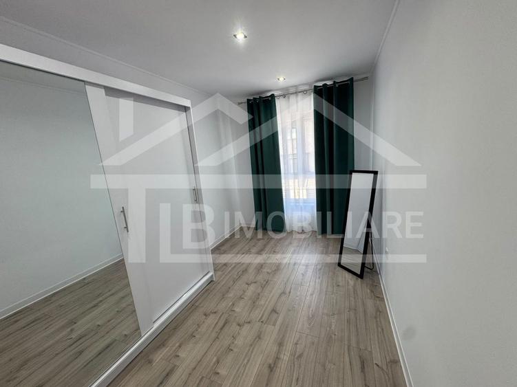 Duplex cu 4 camere cu Canalizare în Remetea