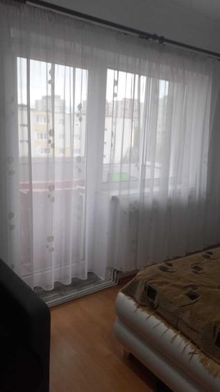 Apartament cu 3 camere decomandat în Mărăști