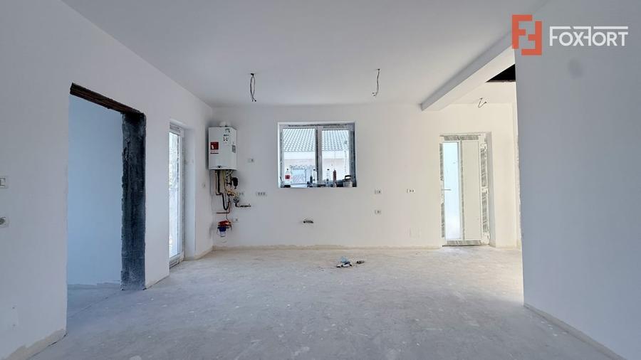 Duplex cu 3 camere cu Teren 250 Mp în Albina