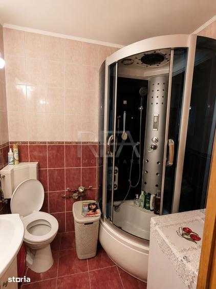 Apartament cu 4 camere decomandat, mobilat în Titan