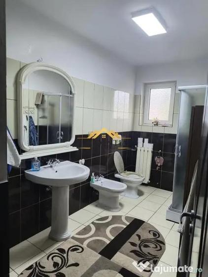 Casă cu 4 camere cu Teren 500 Mp în Cătămărești