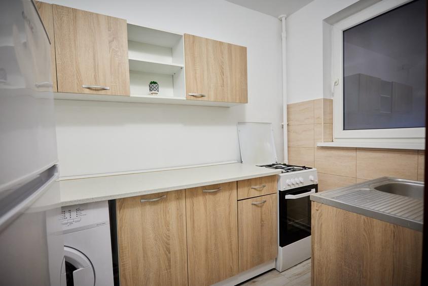 Apartament cu 2 camere semidecomandat în Calea Victoriei