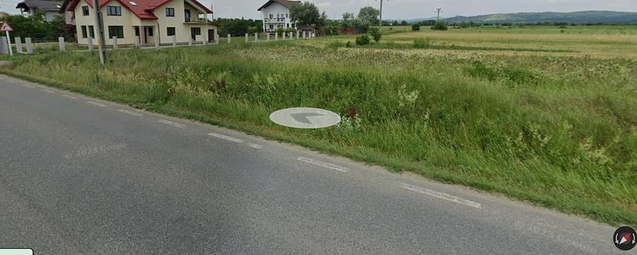 Teren de 25800 mp, în Central