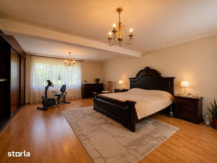 Casă cu 10 camere cu Teren 8000 Mp în Ciorogârla