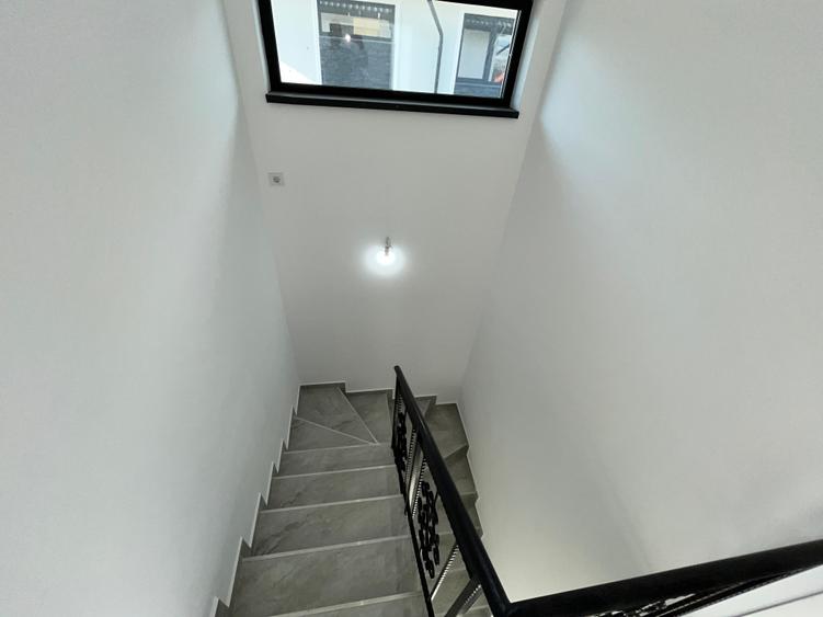 Duplex cu 4 camere cu Canalizare în Horpaz