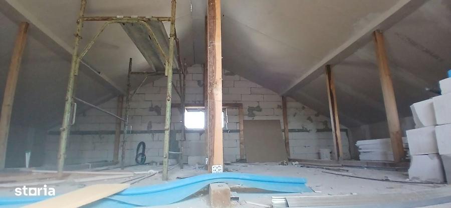 Casă cu 3 camere cu Teren 261 Mp în Berceni
