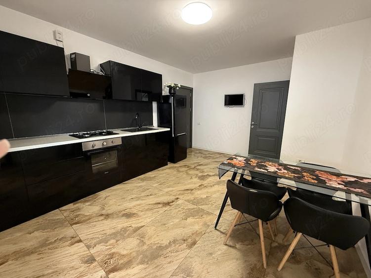Casă cu Teren 250 Mp în Craiovei
