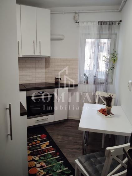 Apartament cu 3 camere semidecomandat, mobilat în Apahida