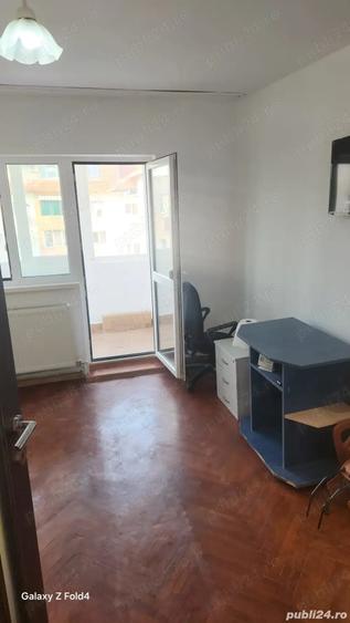 Apartament cu 2 camere decomandat, mobilat în Girocului